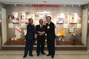 岩名陸上競技場展示ブース除幕式
